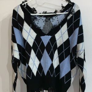 M -  v neck sweater || RUE21